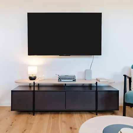 Apartment Days - One Bedroom With Ac And Workspace In Holesovice *