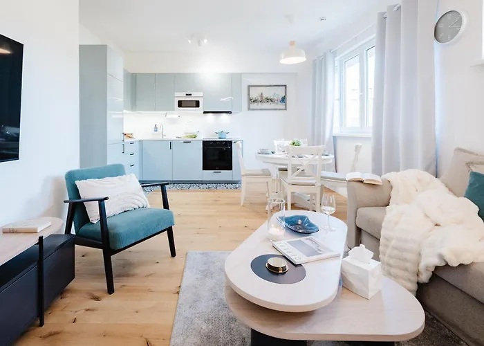 Days - One Bedroom With Ac And Workspace In Holesovice Πράγα